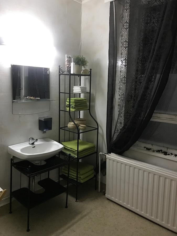 Luonto-Olohuone Hotel Yli-Ii Екстериор снимка